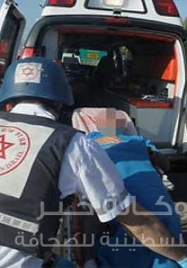 مستوطن مصاب برشق حجارة 