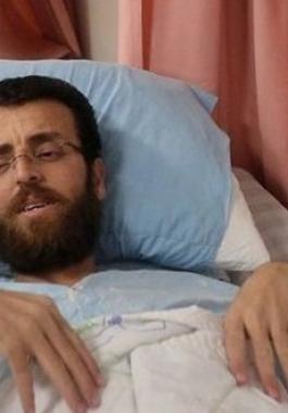  نقل الأسير المضرب محمد القيق من مستشفى سجن الرملة إلى معتقله