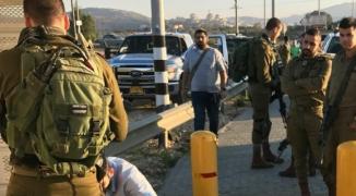 قوات الاحتلال تعتقل شابًا شرق مدينة الخليل