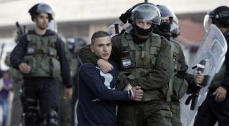 صحيفة عبرية: إسرائيل تنتهك القوانين والتشريعات الدولية باعتقالها الأطفال الفلسطينيين 