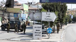 الاحتلال يغلق مداخل نابلس ويشدد اجراءاته العسكرية في محيطها.jpg