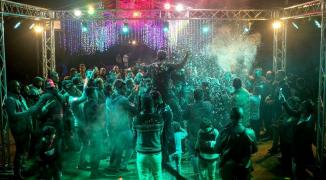 داخلية غزّة تتراجع عن قرار منع إقامة حفلات الأفراح في الشوارع والأماكن العامة 