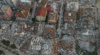 مشاهد جديدة توثق لحظة وقوع الزلزال في تركيا