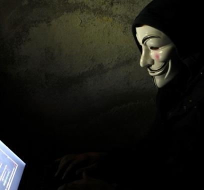 قراصنة أتراك يخترقون موقع الموساد رداً على منع الأذان