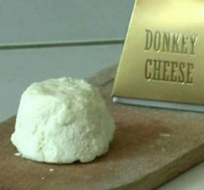 هل جربت جبنة الحمير؟.. حلوة وصحية لكنها مكلفة