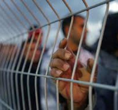 7 أسرى يدخلون أعوامًا جديدة داخل السجون.jpg
