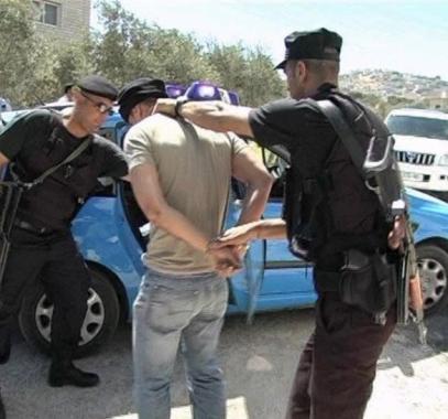 الشرطة تُلقي القبض على متعاطي للمخدرات ببلاغ من نجله