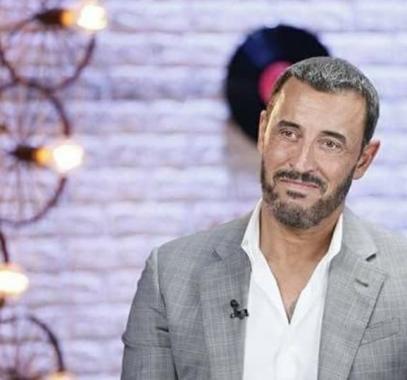  الفنان والمطرب العراقي كاظم الساهر
