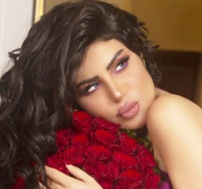 الإعلامية الكويتية حليمة بولند