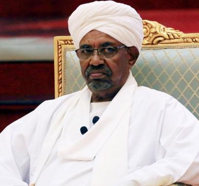 لهذا السبب.. دولة تُفكر في منح البشير اللجوء!!