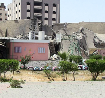 شاهد بالفيديو: دمار هائل بمدرسة أساسية للبنات في غزّة بعد قصف برج القمر