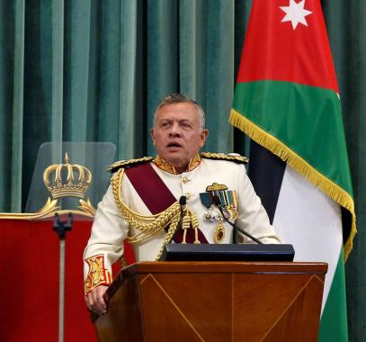 ملك الأردن يُؤكّد على ضرورة إقامة دولة فلسطينية تعيش بأمن وسلام