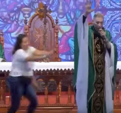 شاهدوا: راهب يزعم أن 