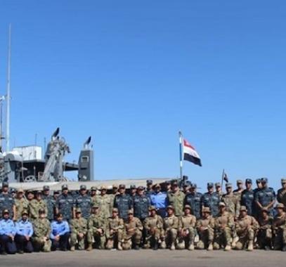 مناورة بحرية