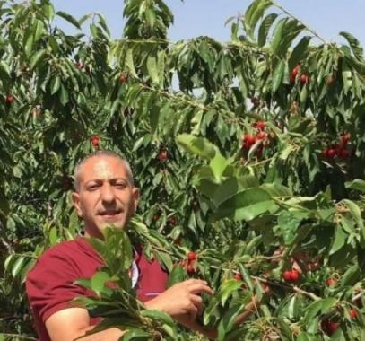 زوجة الأسير العرابيد تطالب المؤسسات الحقوقية والإنسانية بالتدخل الفوري لإنقاذ حياته