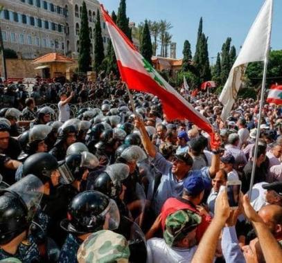 لبنان: اعتصام واحتجاجات وسط بيروت لتردي الأوضاع المعيشية