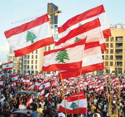 تعرّف على موقف الفصائل الفلسطينية في لبنان من الاحتجاجات الشعبية