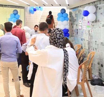 بالفيديو: اتحاد طلبة جامعة القدس يُقيم يوماً طبياً مجانياً في رام الله