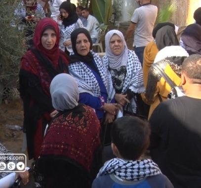 شاهد| إحياء ذكرى عرفات بمنزله.. وقيادي بحماس: مستمرون على درب أبو عمار