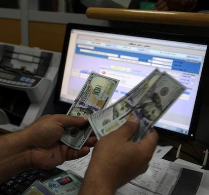 صحيفة عبرية تكشف موعد وصول الحردان لغزة وبدء صرف منحة 100 دولار القطرية