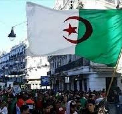 الجزائر: الحكومة توافق على زيادة 