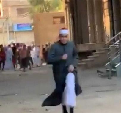 شاهدوا:  ما قصة 