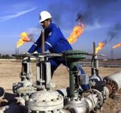 العراق: يتفق مع شركات نفط رئيسية لزيادة خفض 