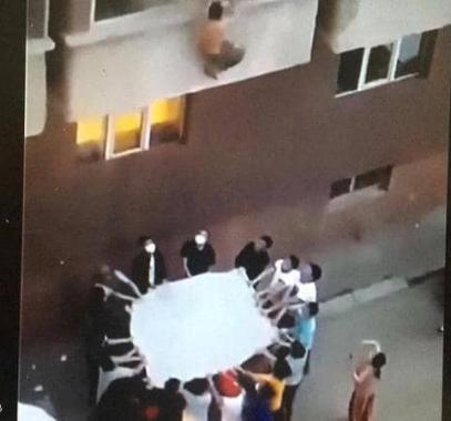 بالفيديو: مشاهد مؤثر أنقذوه ببطانية 