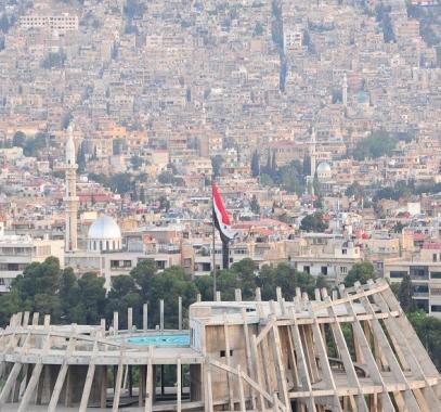 شاهدوا: سائق يدهس المارة محاولا الهرب من الشرطة بـ