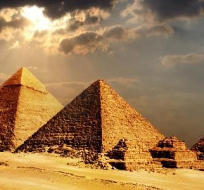 شاهدوا: العثور على هاتف محمول في معدة مواطن مصري