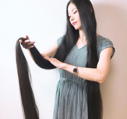 لم تقص شعرها 15 عاما