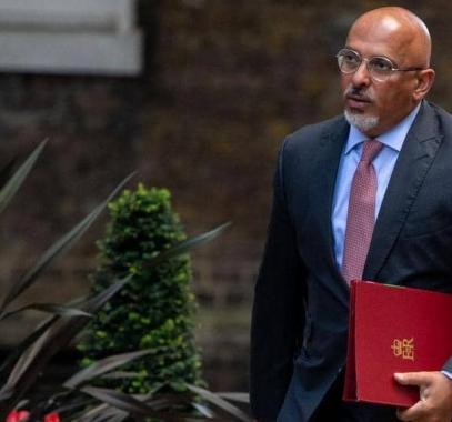 وزير من اصول عراقية