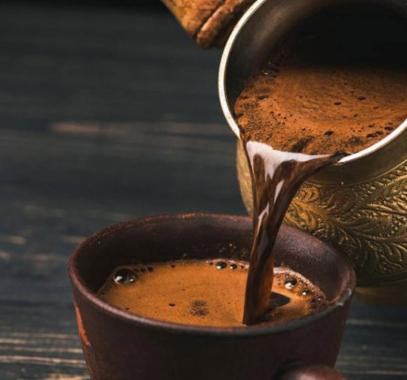 مصريون: يشترون قهوة بـ50 ألف 
