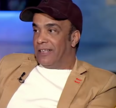 صورة: سليمان عيد يتغزل في زوجته: «نصي الأولاني»