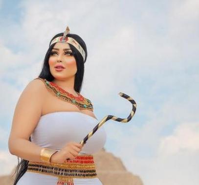 «سلمى الشيمى» تشعل الفيس بوك بصور جديدة