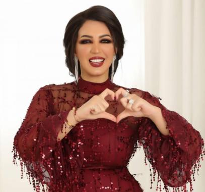 أسماء لمنور أول فنانة مغربية عربية تنضم لنادي كروي