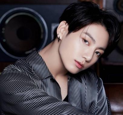 هل جونغكوك من bts متزوج ليسا .. هل مسلم ؟