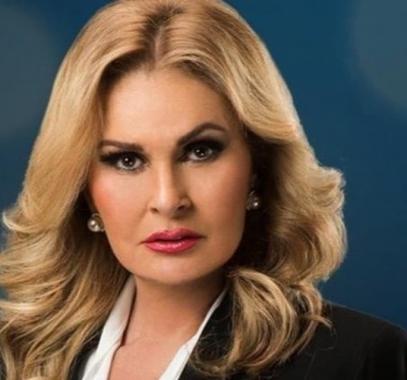 يسرا تحتفل باليوم العالمى للمرأة بإطلالة مميزة.