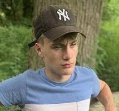 شاب بريطانى يعود للحياة بعد التأكد من وفاته والموافقة التبرع بأعضائه