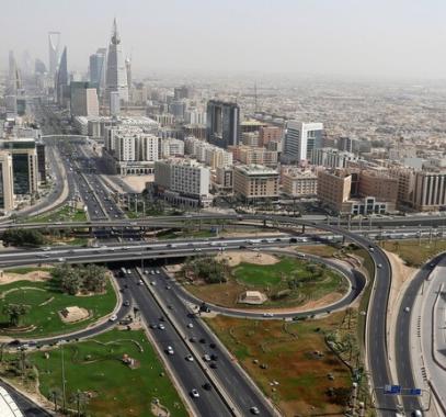 بالفيديو | السعوديون يقبلون على زيارة 