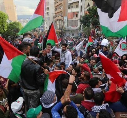 آلاف التونسيين يتظاهرون تنديدًا بعدوان الاحتلال على فلسطين