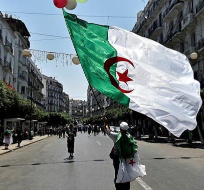 الجزائر | تاجر يرتكب جرائم 