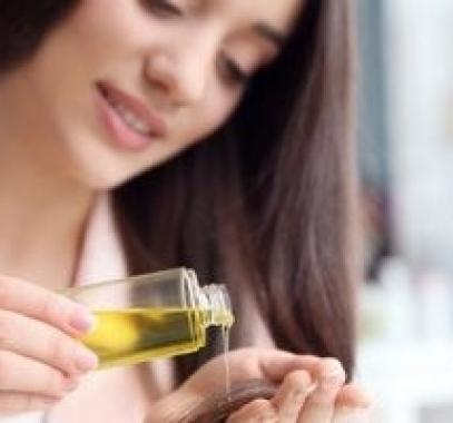 وصفات طبيعية لترطيب الشعر