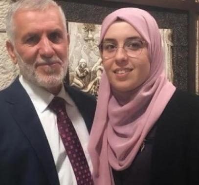 بشرى الطويل ووالدها