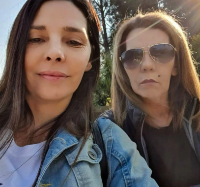 أرجنتينية تقابل والدتها بعد 20 عاما من الفراق بعد بيع جدتها لها