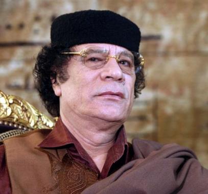 بالفيديو | ظهور شبيه للقذافي في مصر