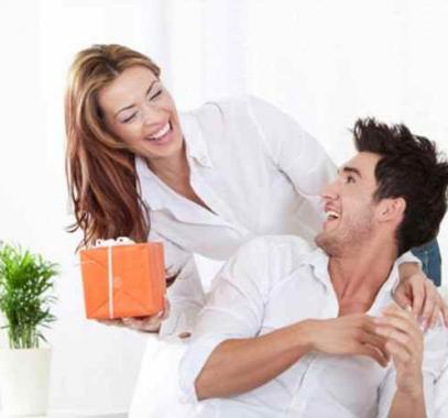 كيف تختارين هدية الرجل؟