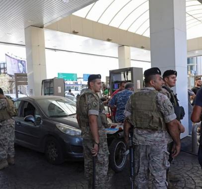 الجيش اللبناني يشن حملة مداهمات ضد محطات الوقود