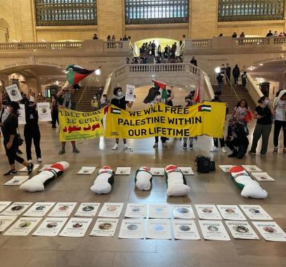 مظاهرة في نيويورك تطالب باسترداد جثامين الشهداء