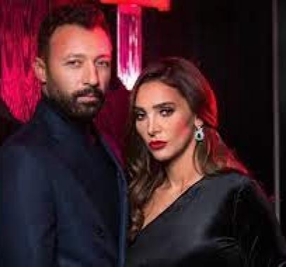 بدعم من زوجها أحمد فهمى .. أميرة فراج تطرح أولى أغنياتها 
